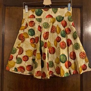 Retrolicious Christmas Holiday Baubles Decorations Skirt